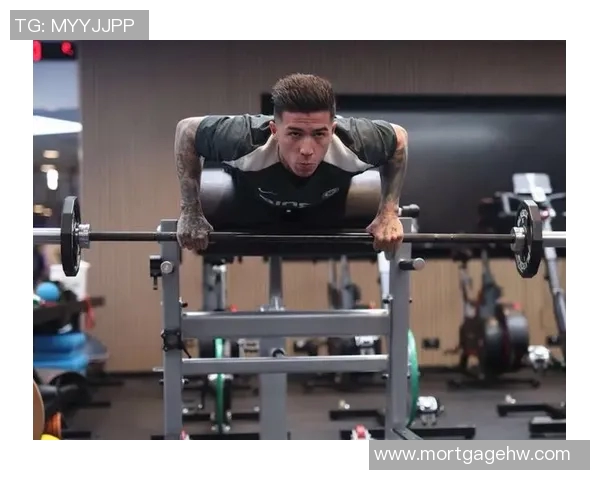 英超球队准备重启训练备战赛季，球迷们期待更多精彩表现